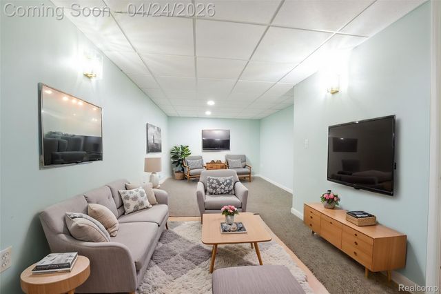 6056 Superior Drive, Green Oak Township, MI 48116