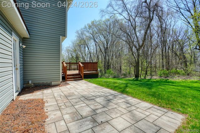 6056 Superior Drive, Green Oak Township, MI 48116