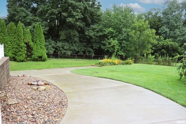 1210 N WILDWOOD Court, Peoria, IL 61604