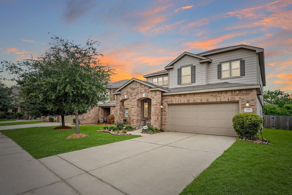 4551 Ashberry Pine Lane, Katy, TX 77449