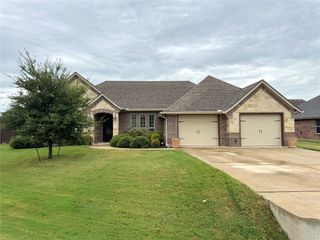 3108 Windcrest Court, Granbury, TX 76049