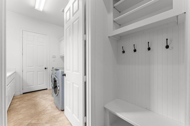 203 Greylake Place, The Woodlands, TX 77354