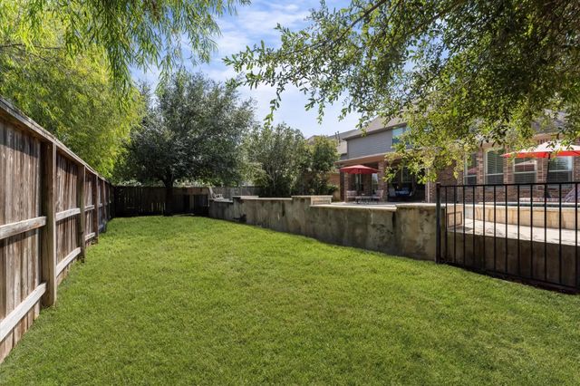 203 Greylake Place, The Woodlands, TX 77354