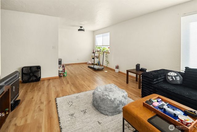 1907 37th Street, Everett, WA 98201