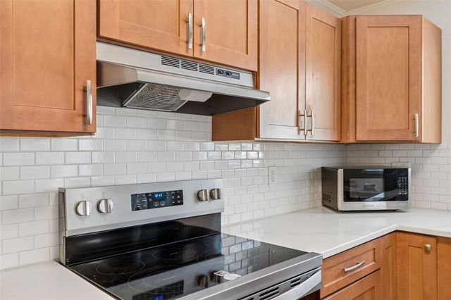 314 MARYLAND AVENUE, Crystal Beach, FL 34681