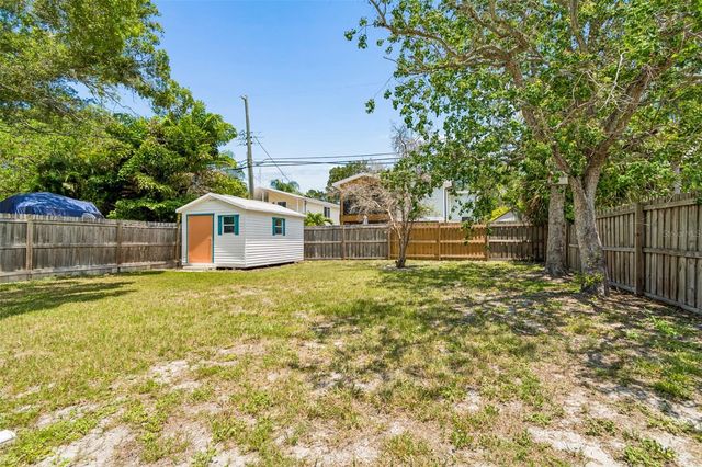 314 MARYLAND AVENUE, Crystal Beach, FL 34681