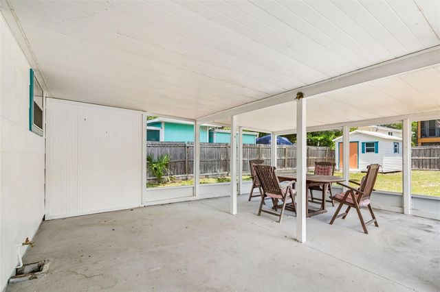 314 MARYLAND AVENUE, Crystal Beach, FL 34681