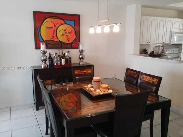 4527 NW 97th Ct, Doral, FL 33178