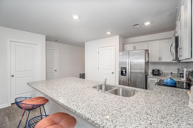 1843 Wildhorse Drive, Sumter, SC 29153