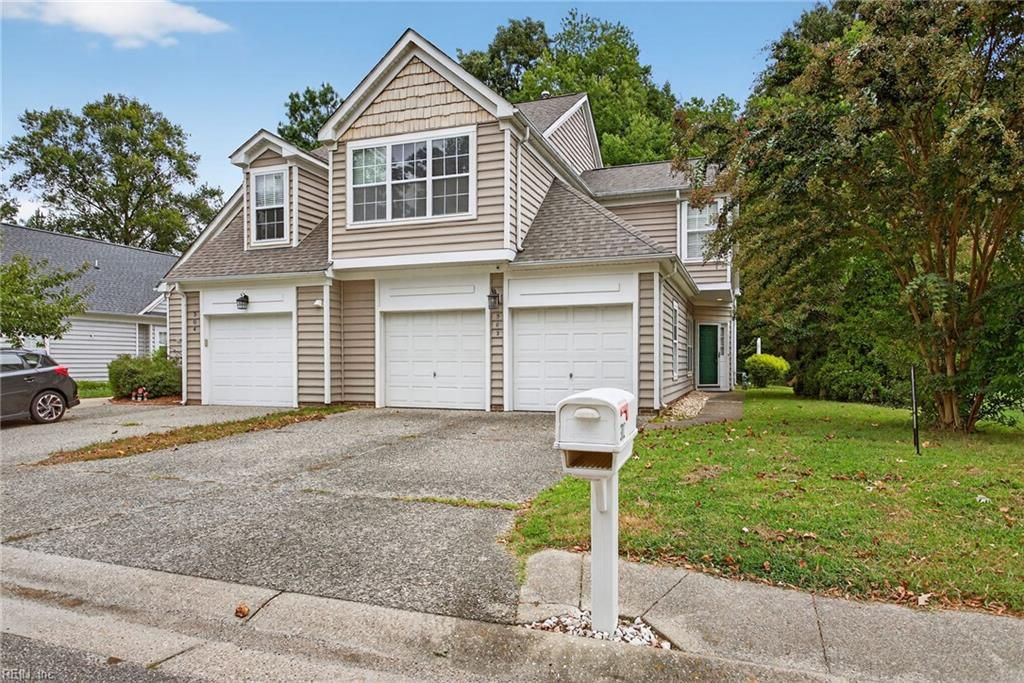 302 Dorothy DR, Yorktown, VA 23692