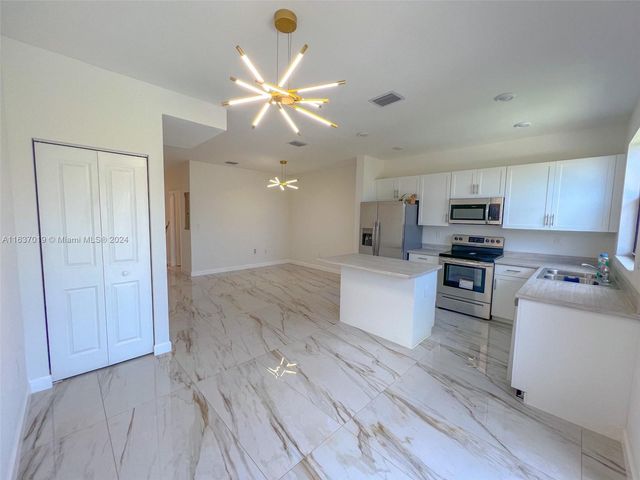 28725 SW 133rd Ct 28725, Homestead, FL 33033