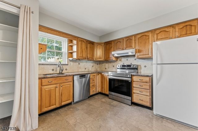 1901 Wilshire Ct, Hillsborough Twp., NJ 08844