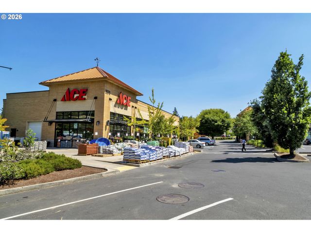 3900 KENTHORPE Way, West Linn, OR 97068