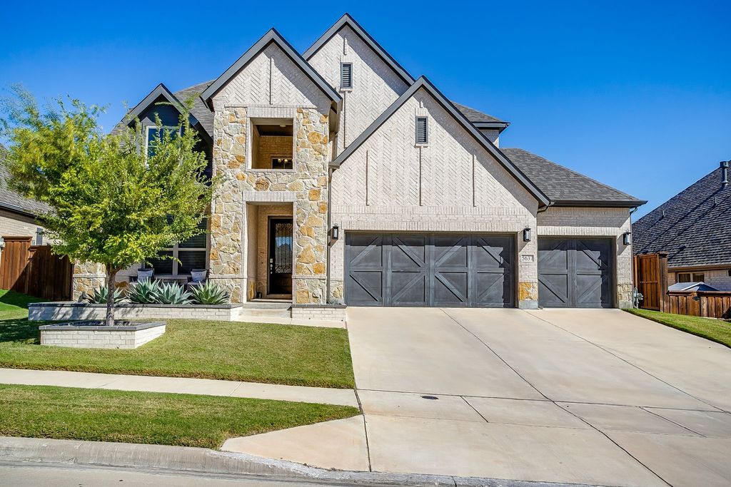 5637 Pope Creek Road, Fort Worth, TX 76126
