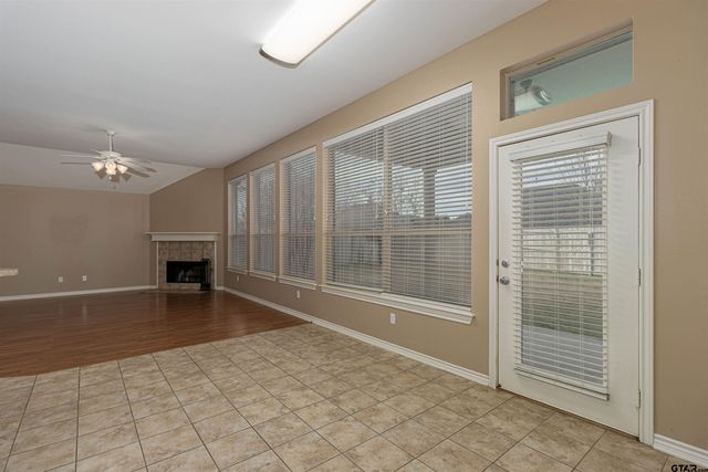 1909 Golden Bay, Whitehouse, TX 75791