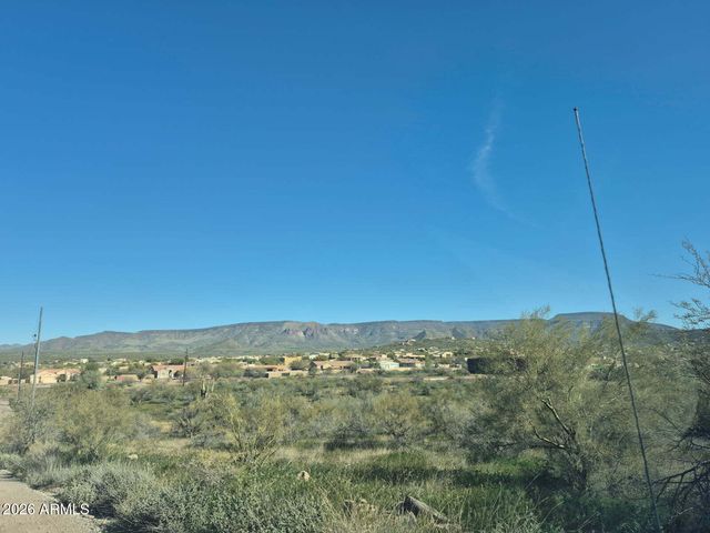 10XX E Circle Mountain Road 0, New River, AZ 85087