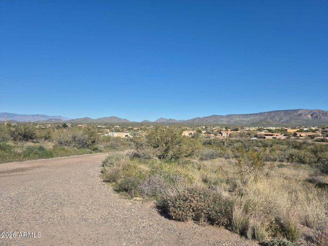 10XX E Circle Mountain Road 0, New River, AZ 85087