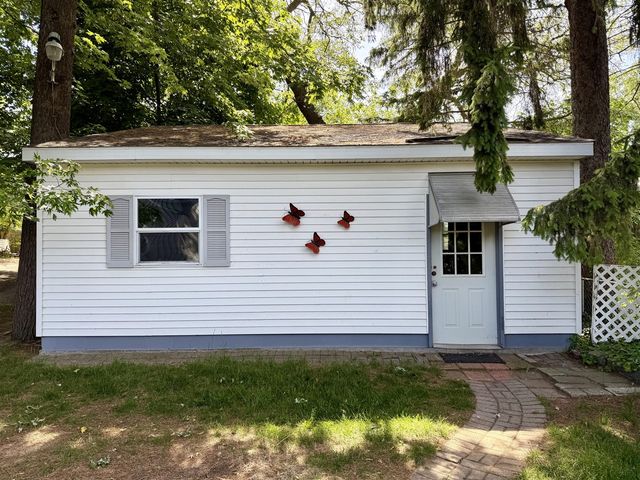1989 Addison Street, Muskegon, MI 49441