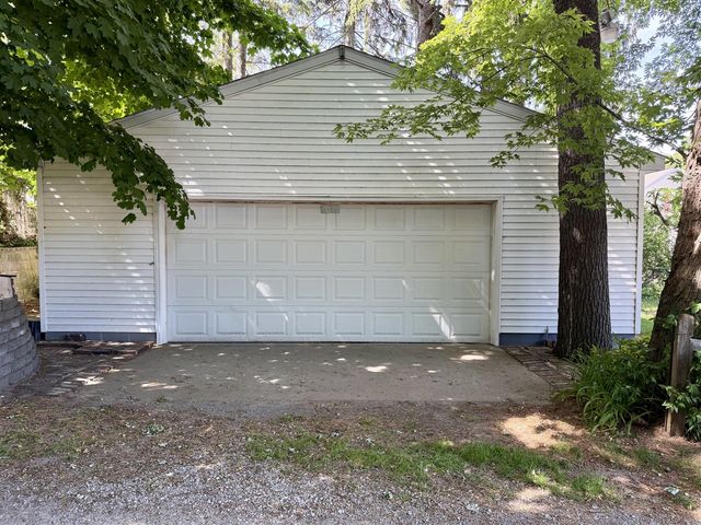 1989 Addison Street, Muskegon, MI 49441