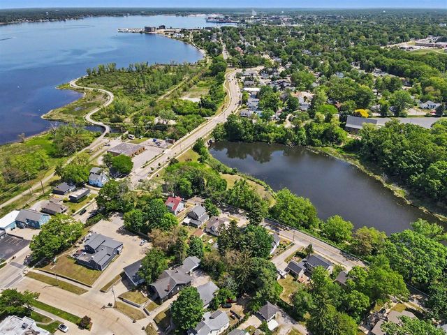 1989 Addison Street, Muskegon, MI 49441