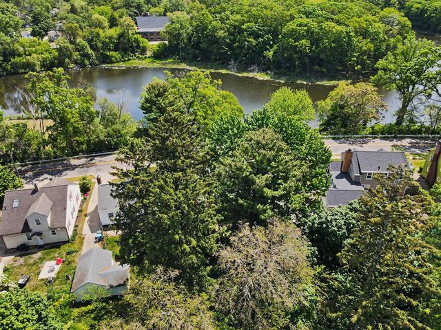 1989 Addison Street, Muskegon, MI 49441