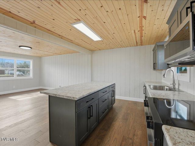 1205 Ledford Avenue, Morristown, TN 37813