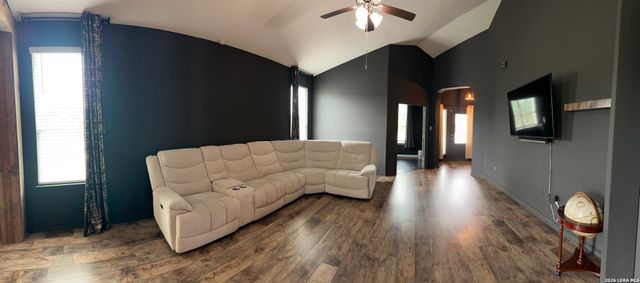 122 Desert Poppy, Bandera, TX 78003