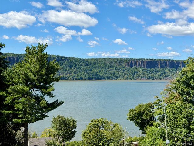 1 Hawley Terrace 5J, Yonkers, NY 10701