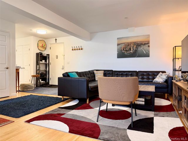 1 Hawley Terrace 5J, Yonkers, NY 10701