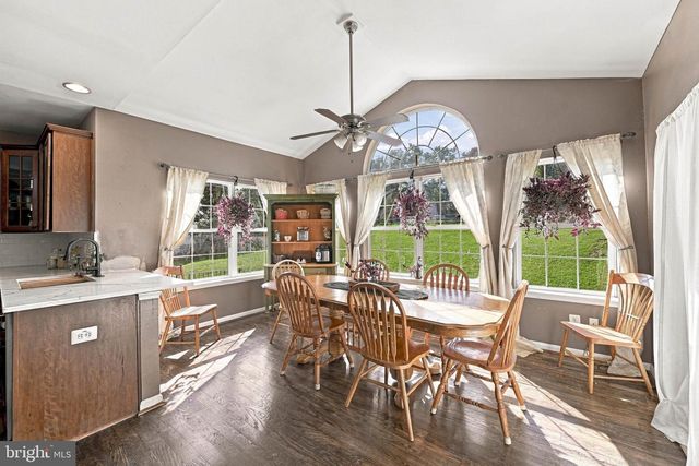355 GREENFIELD ST, Manchester, PA 17345