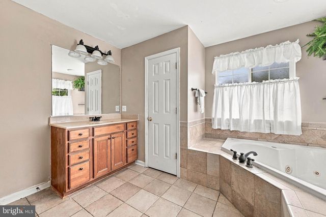 355 GREENFIELD ST, Manchester, PA 17345
