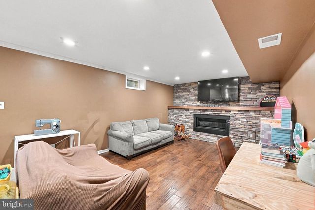 355 GREENFIELD ST, Manchester, PA 17345