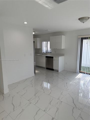 210 SW 3rd, Florida City, FL 33034