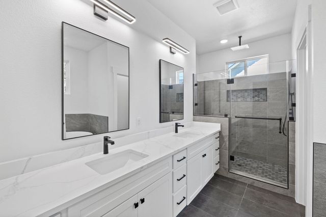 165 Nuuanu LN, Bastrop, TX 78602
