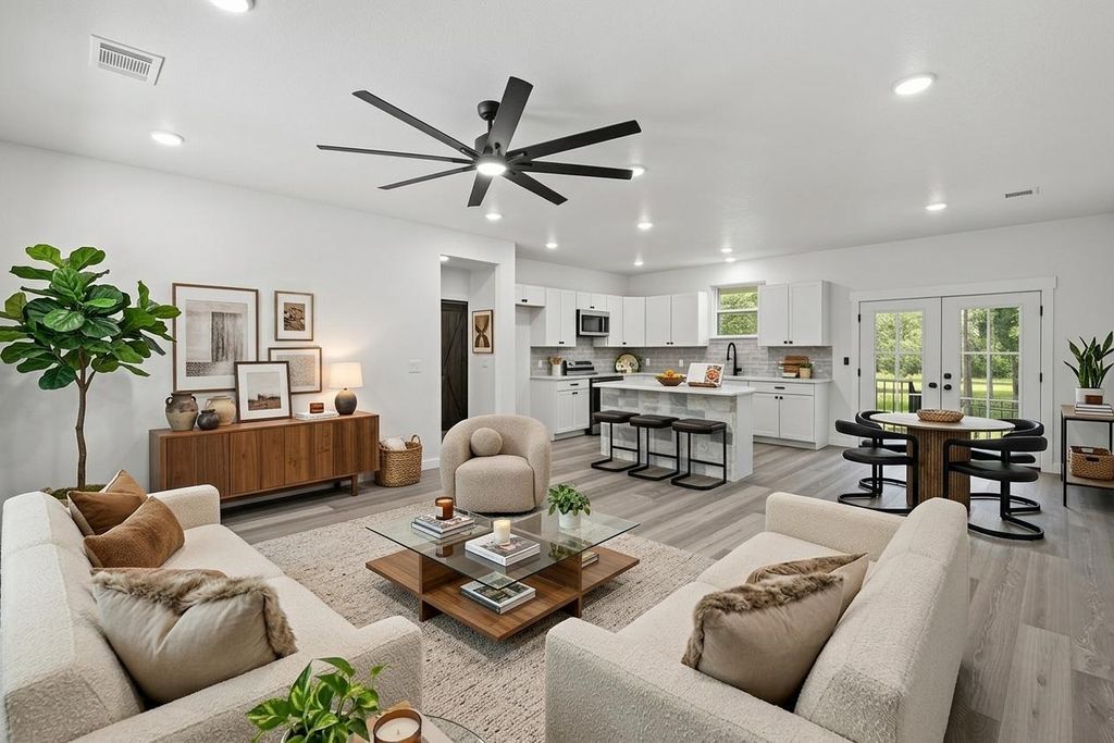 165 Nuuanu LN, Bastrop, TX 78602