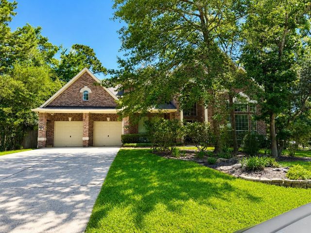 6 Meadow Rose Place, The Woodlands, TX 77382