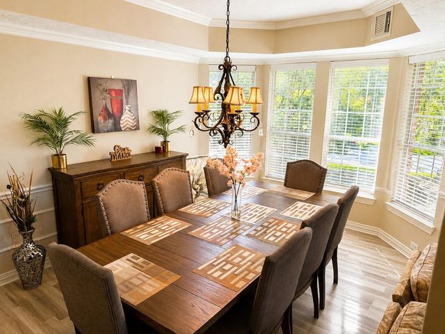 6 Meadow Rose Place, The Woodlands, TX 77382