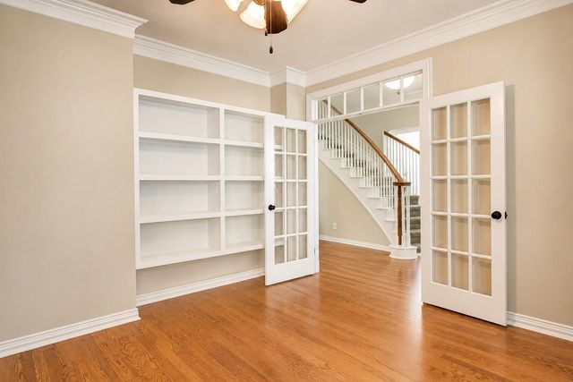 6 Meadow Rose Place, The Woodlands, TX 77382