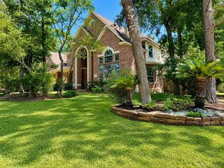 6 Meadow Rose Place, The Woodlands, TX 77382