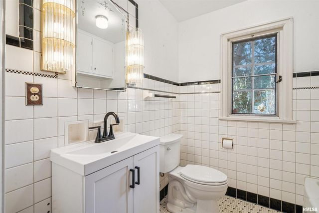 314 W 3RD Street, Prophetstown, IL 61277