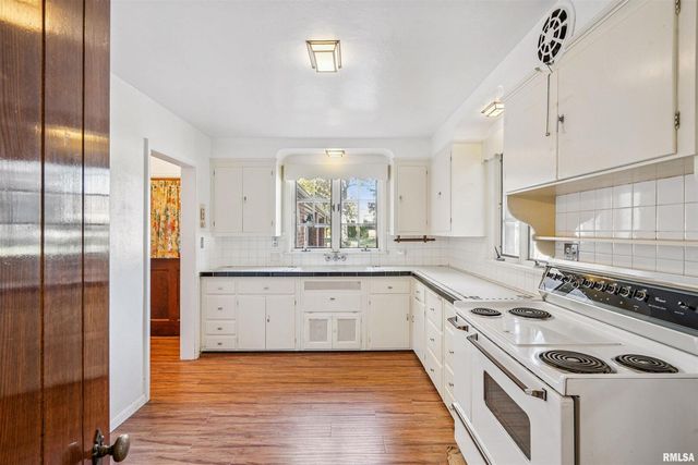 314 W 3RD Street, Prophetstown, IL 61277