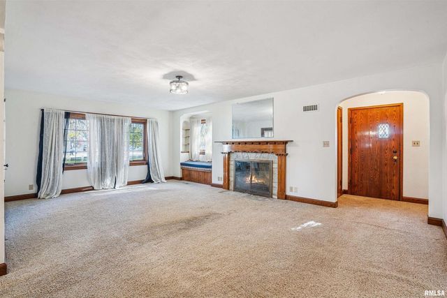 314 W 3RD Street, Prophetstown, IL 61277