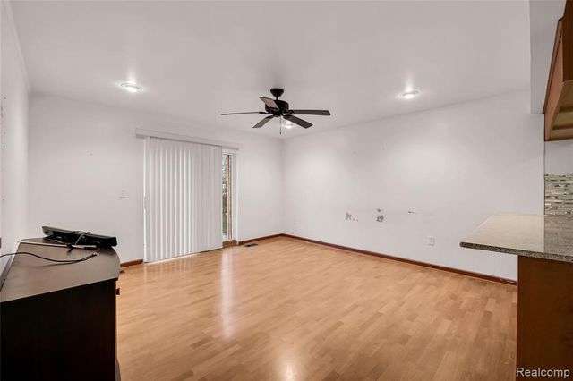 27665 Aberdeen Street, Southfield, MI 48076