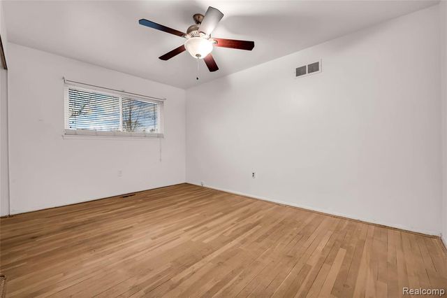 27665 Aberdeen Street, Southfield, MI 48076