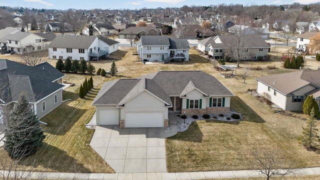 409 Coyle Parkway, Cottage Grove, WI 53527