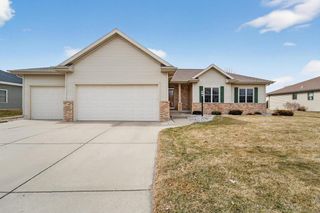 409 Coyle Parkway, Cottage Grove, WI 53527