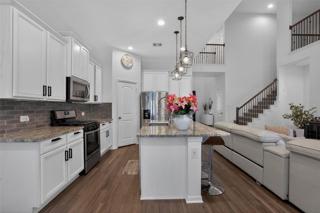 326 Westlake Terrace Drive, Conroe, TX 77304