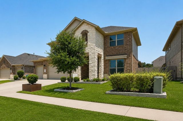 326 Westlake Terrace Drive, Conroe, TX 77304