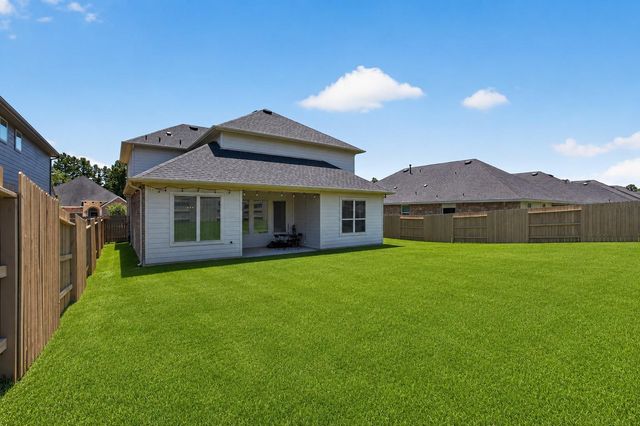 326 Westlake Terrace Drive, Conroe, TX 77304