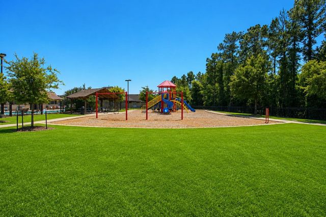 326 Westlake Terrace Drive, Conroe, TX 77304